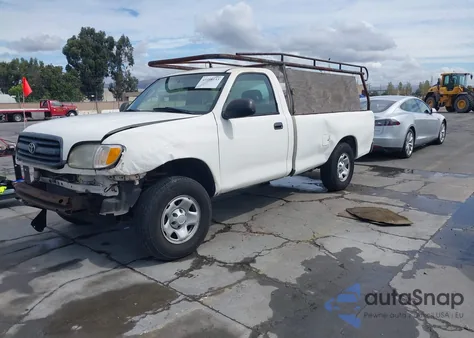 2002 Toyota Tundra z USA, uszkodzony, nr VIN 5TBJN32172S330160